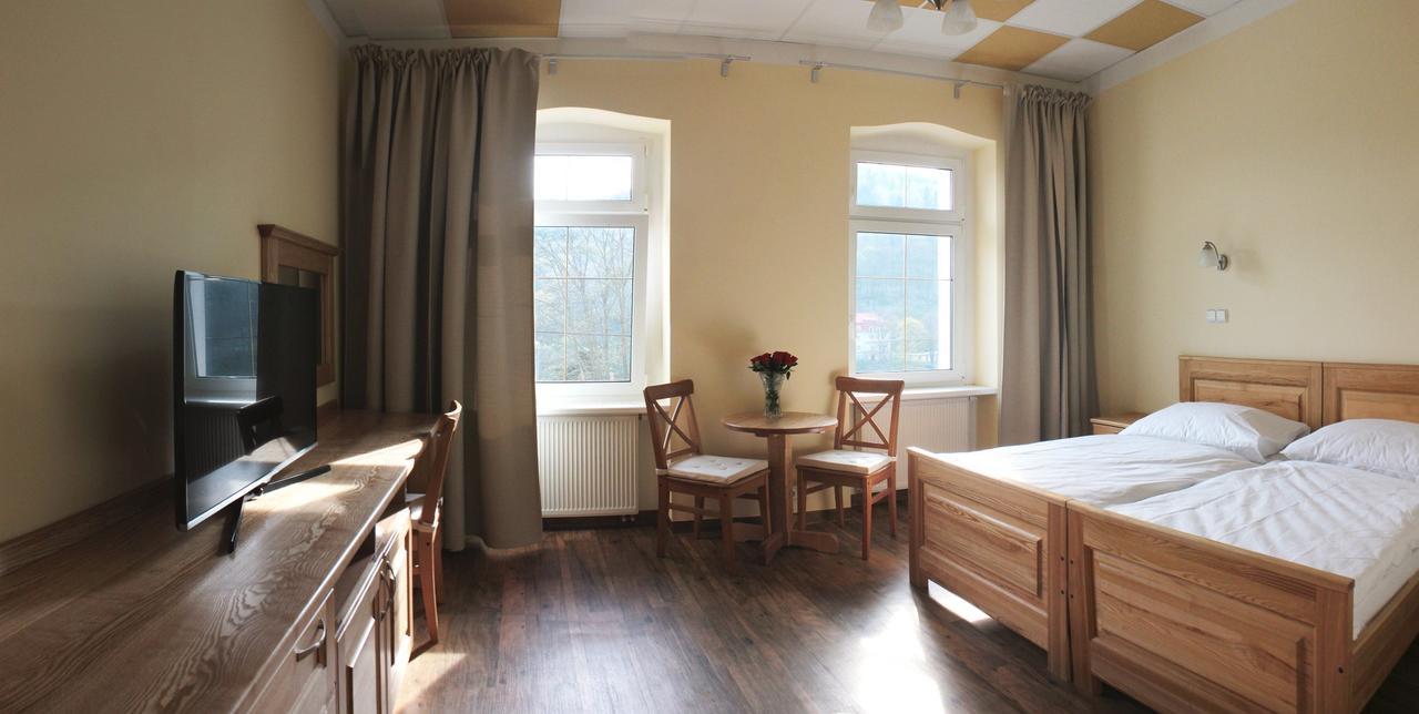 Hotel Orix Jachymov Ngoại thất bức ảnh