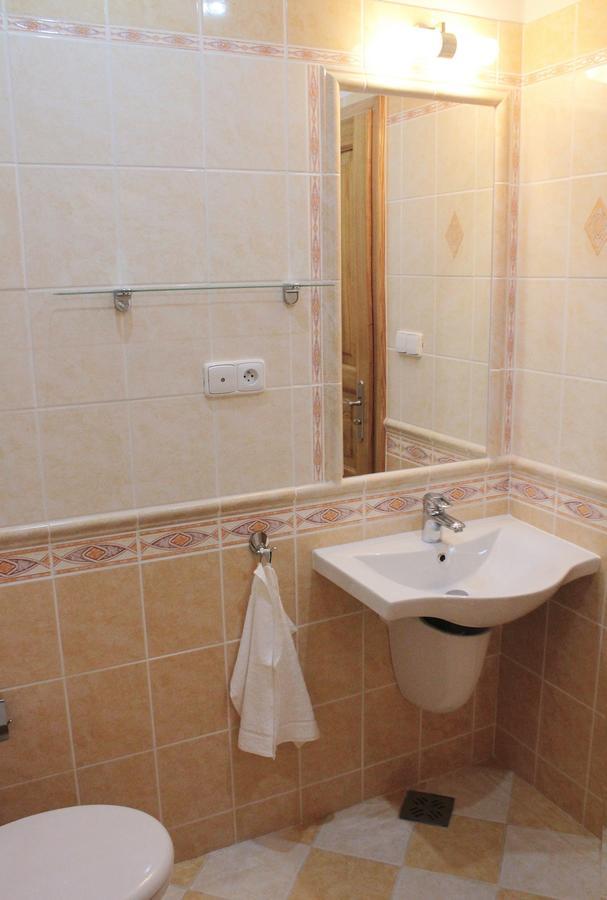 Hotel Orix Jachymov Ngoại thất bức ảnh